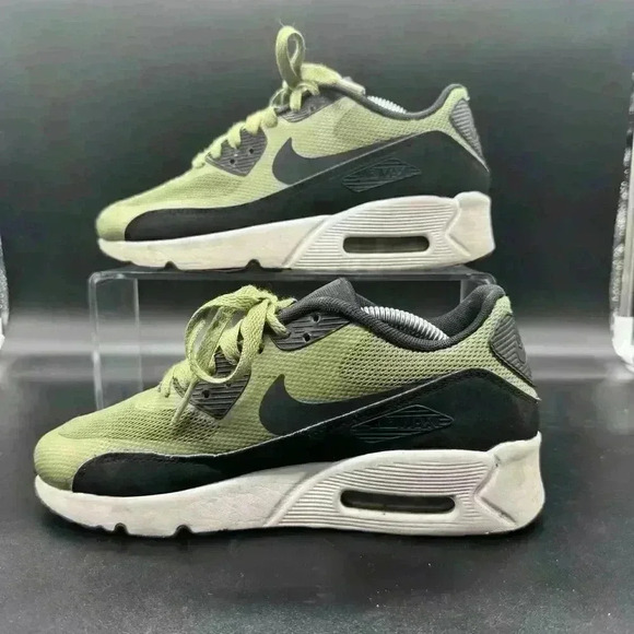 Nike Shoes - Men's Nike Air Max 90, Running Shoe, Green, Size Youth 4.5Y Womens Size 6